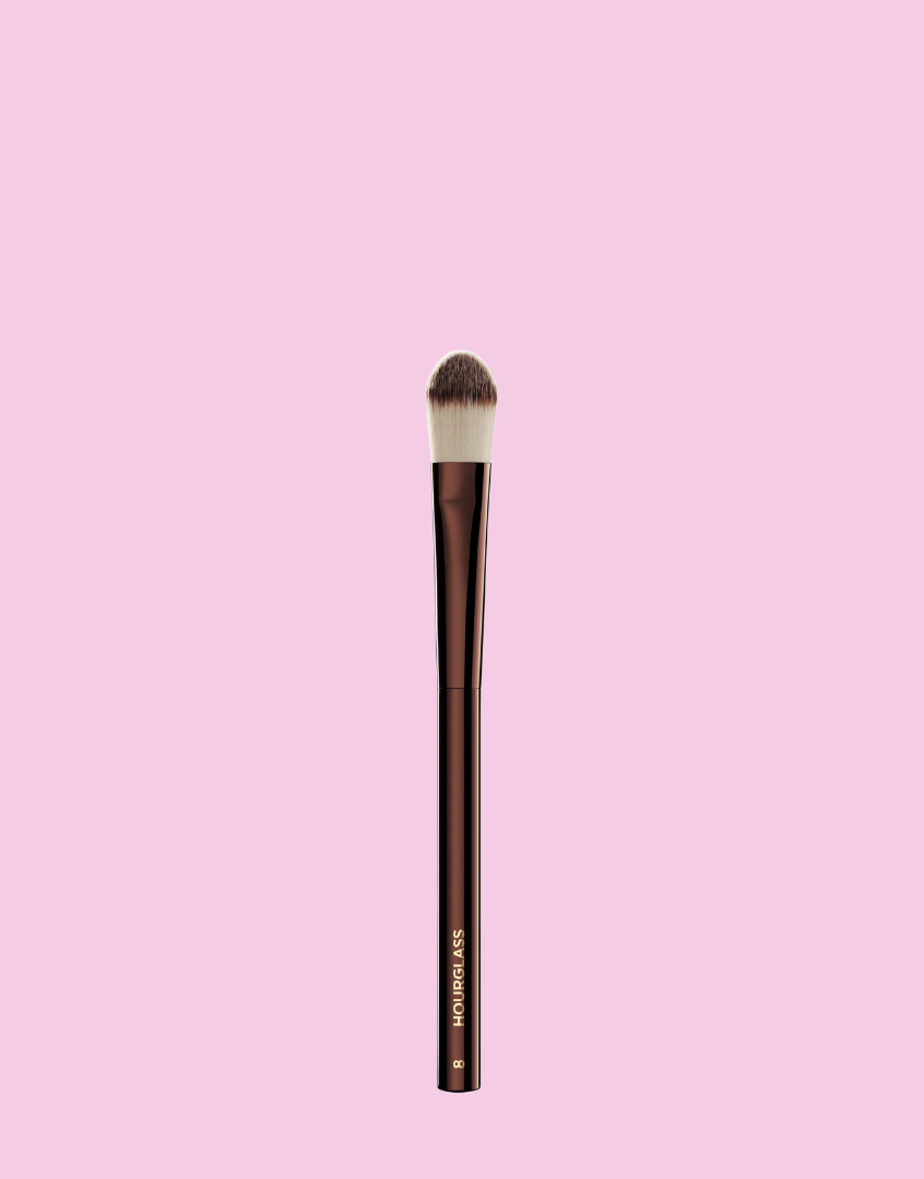 Nº 8 Large Concealer Brush